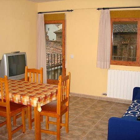 Apartamentos Turisticos Rosario Camarena de la Sierra Eksteriør bilde